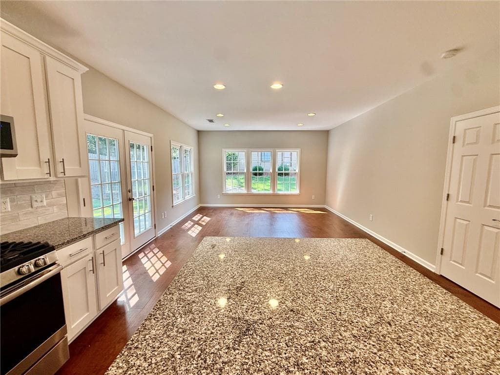 4 bedroom, 3 bathroom, 3,191 sq ft single family residence for sale at 650 Gran Heritage Way, Dacula, GA 30019 — photo 9