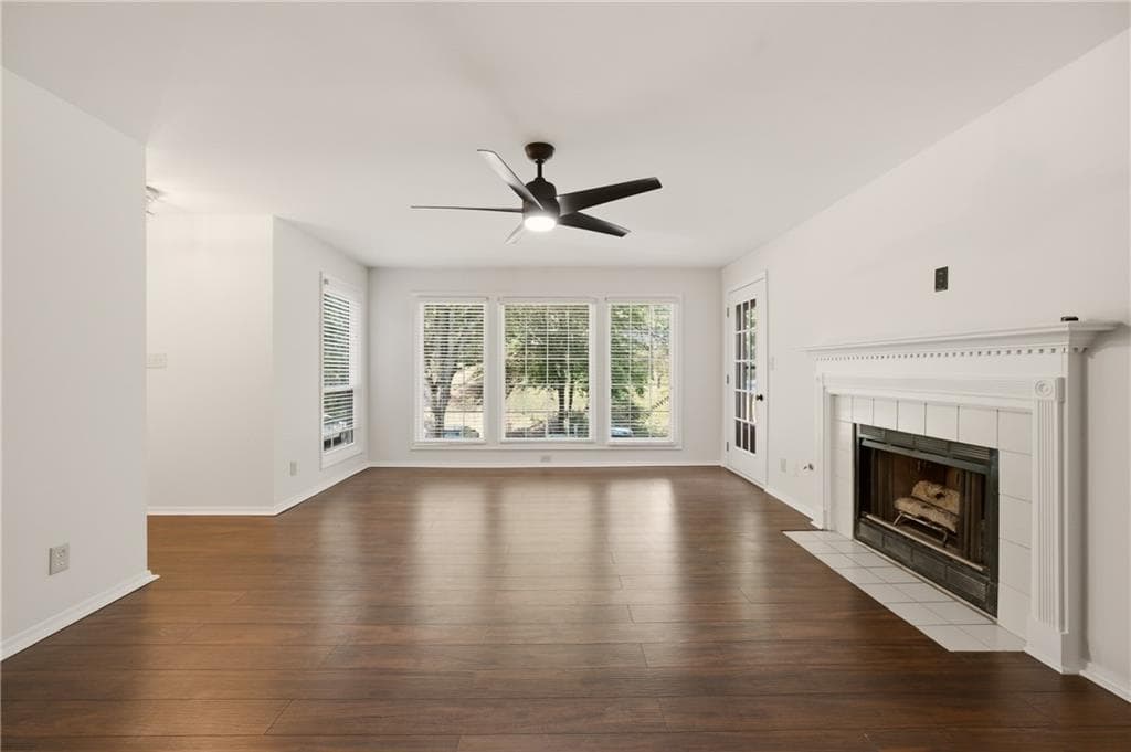 2 bedroom, 2 bathroom, 1,342 sq ft condominium for sale at 515 Berkeley Woods Drive, Duluth, GA 30096 — photo 4