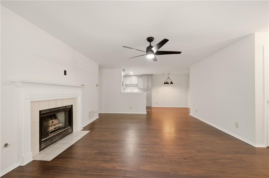2 bedroom, 2 bathroom, 1,342 sq ft condominium for sale at 515 Berkeley Woods Drive, Duluth, GA 30096 — photo 6