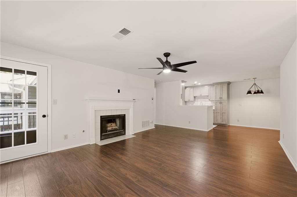 2 bedroom, 2 bathroom, 1,342 sq ft condominium for sale at 515 Berkeley Woods Drive, Duluth, GA 30096 — photo 7