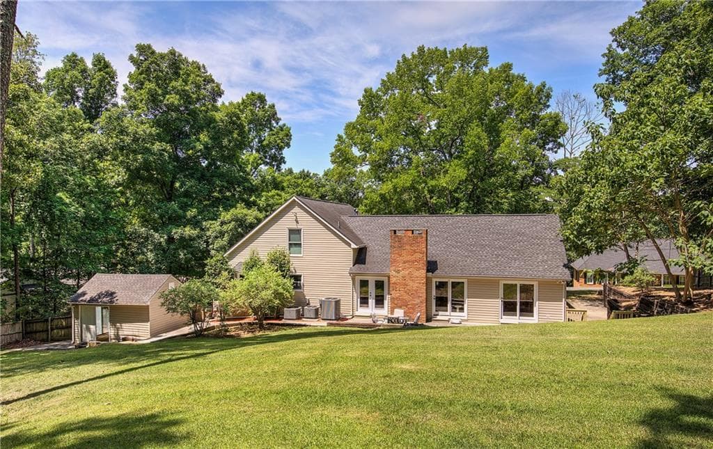 5 bedroom, 6 bathroom, 5,181 sq ft single family residence for sale at 224 Shadowood Drive, Calhoun, GA 30701 — photo 5