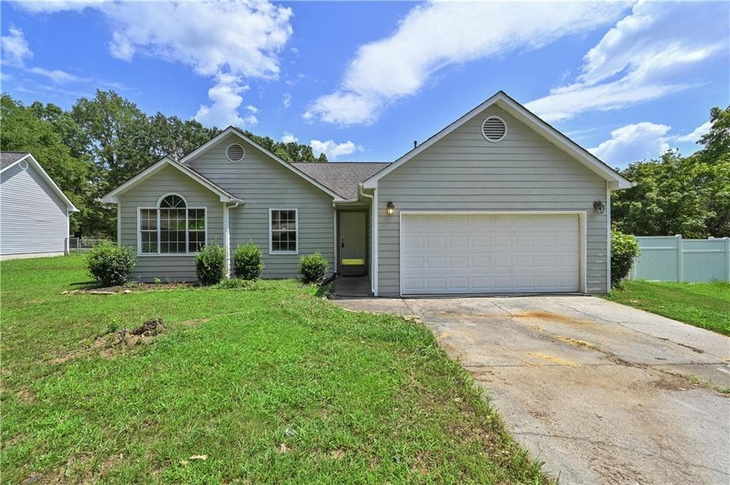 3 bedroom, 2 bathroom, 1,231 sq ft single family residence for sale at 103 River Meadow Drive, Calhoun, GA 30701