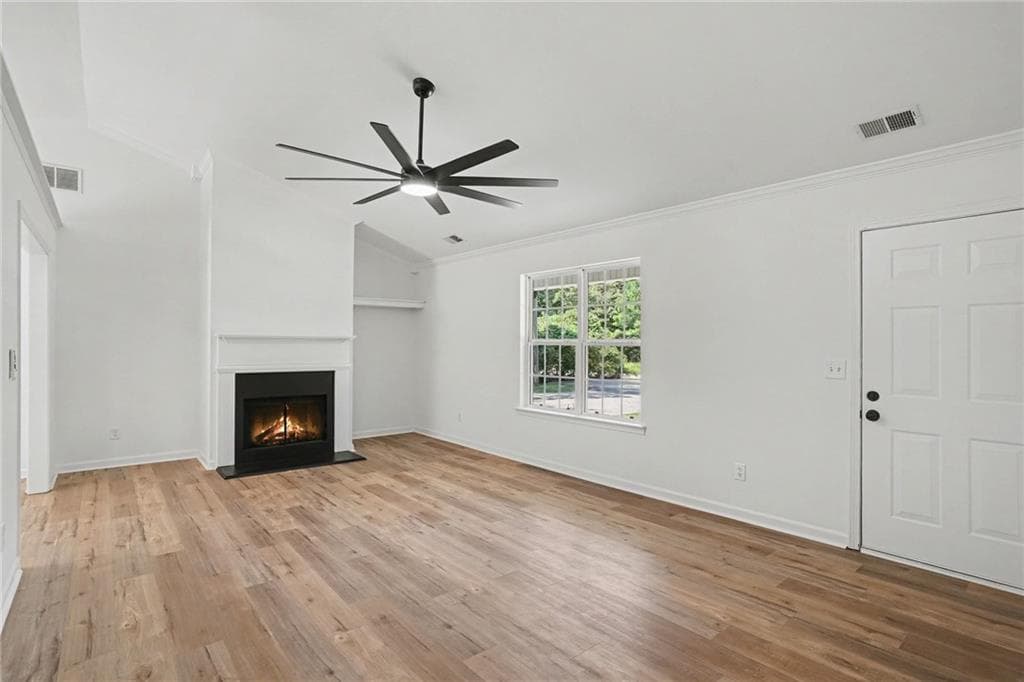 3 bedroom, 2 bathroom, 1,426 sq ft single family residence under contract at 305 Veal Road, Covington, GA 30016 — photo 5