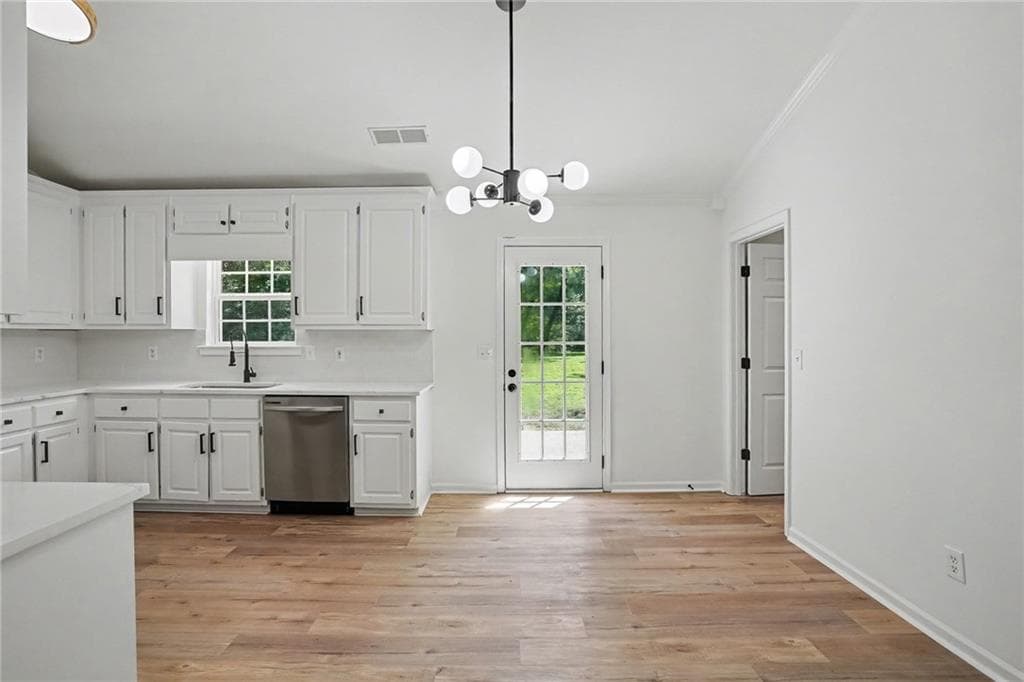 3 bedroom, 2 bathroom, 1,426 sq ft single family residence under contract at 305 Veal Road, Covington, GA 30016 — photo 8