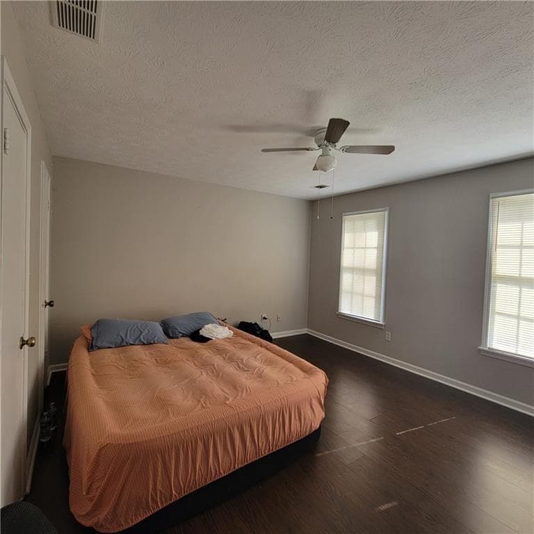5 bedroom, 3 bathroom, 2,032 sq ft single family residence for rent at 2278 valley Drive, Snellville, GA 30078 for $2,300 a month — photo 7
