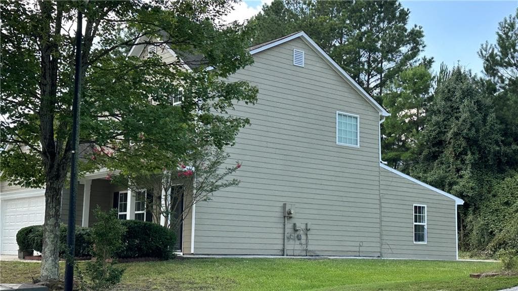 4 bedroom, 3 bathroom, 1,788 sq ft single family residence for rent at 125 Goshawk Walk, Covington, GA 30014 for $2,200 a month — photo 2