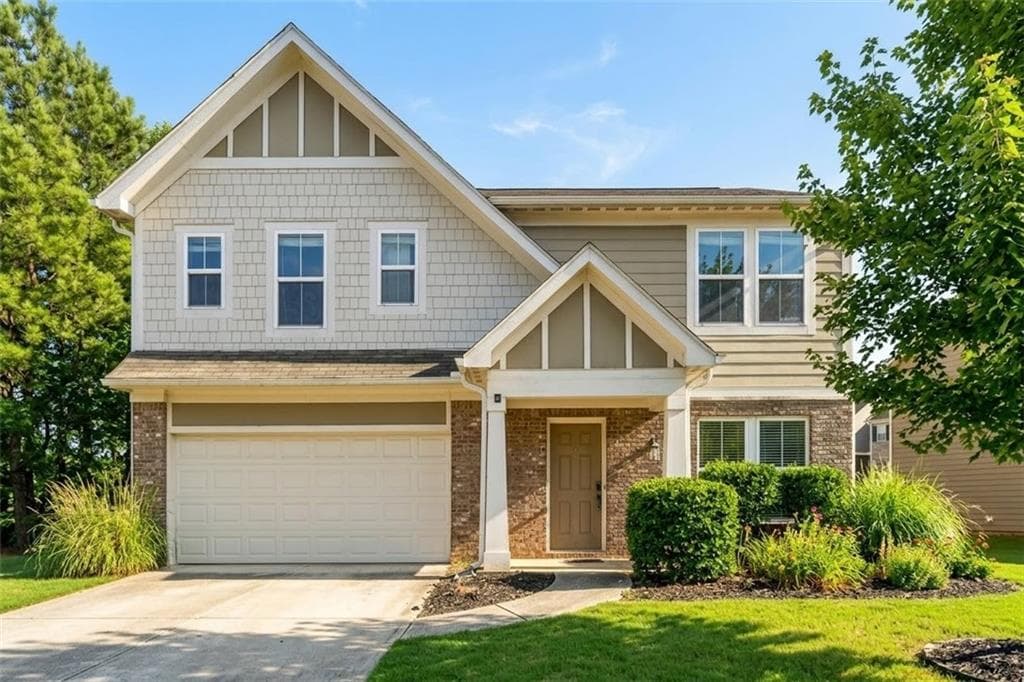 3 bedroom, 3 bathroom, 2,380 sq ft single family residence for sale at 1320 Avalon Creek Road, Buford, GA 30518
