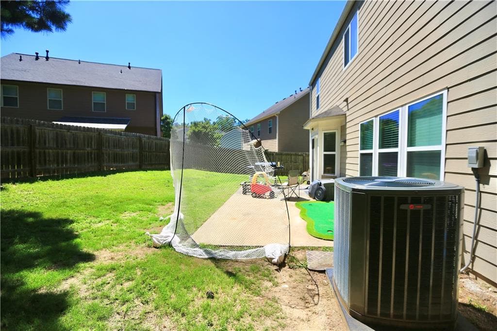 3 bedroom, 3 bathroom, 2,380 sq ft single family residence for sale at 1320 Avalon Creek Road, Buford, GA 30518 — photo 8