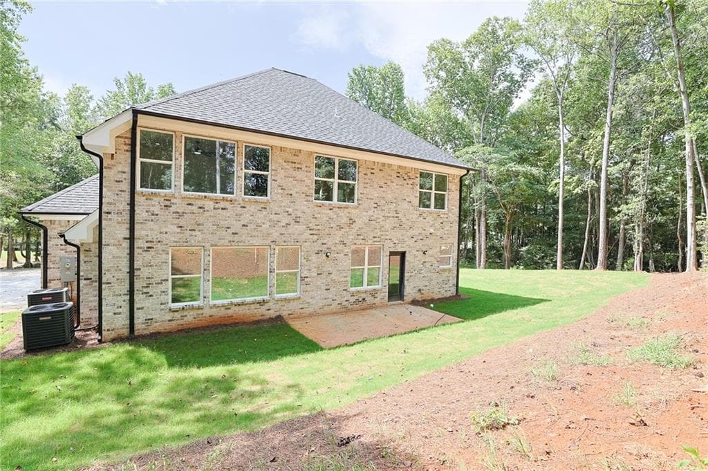 4 bedroom, 4 bathroom, 3,359 sq ft single family residence for sale at 295 Huiet Dr, Mcdonough, GA 30252 — photo 6