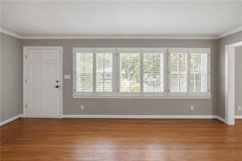 2 bedroom, 2 bathroom, 1,127 sq ft single family residence for sale at 1347 Chalmette Drive, Atlanta, GA 30306 — photo 3