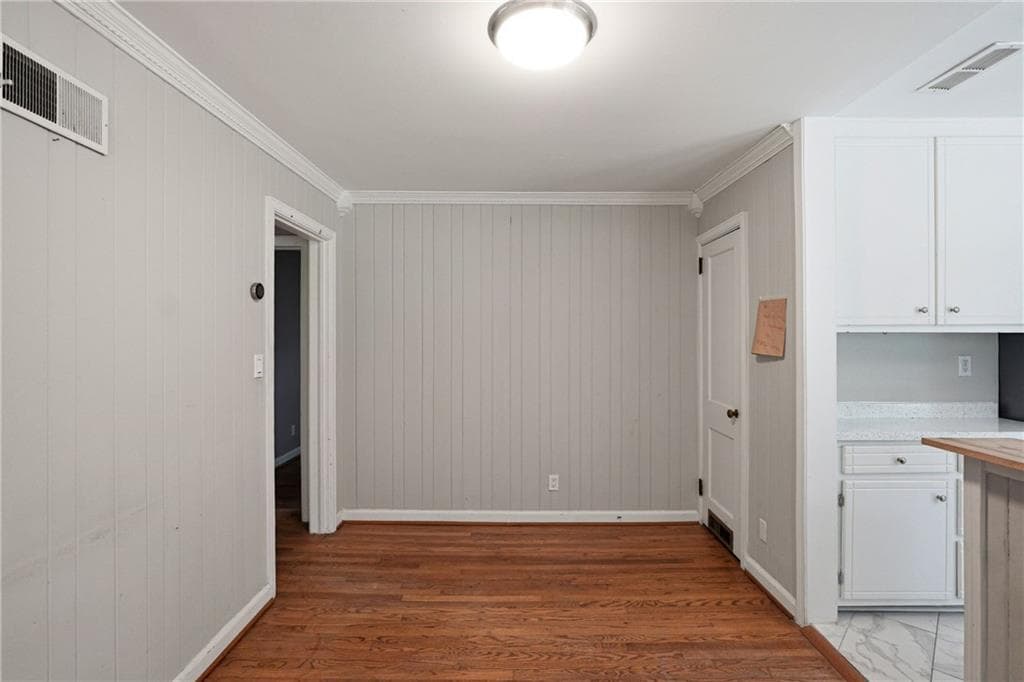 2 bedroom, 2 bathroom, 1,127 sq ft single family residence for sale at 1347 Chalmette Drive, Atlanta, GA 30306 — photo 9