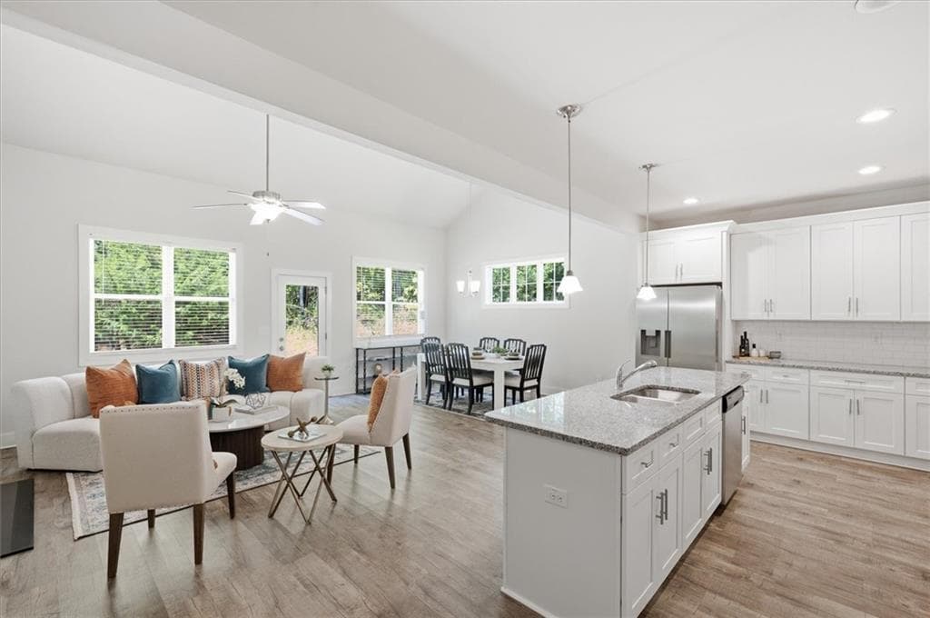 5 bedroom, 3 bathroom, 3,140 sq ft single family residence for sale at 140 Stewart Glen Drive, Covington, GA 30014 — photo 6