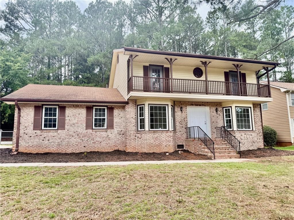 4 bedroom, 3 bathroom, 2,279 sq ft single family residence for sale at 3349 Veracruz Way, Decatur, GA 30034 — photo 3