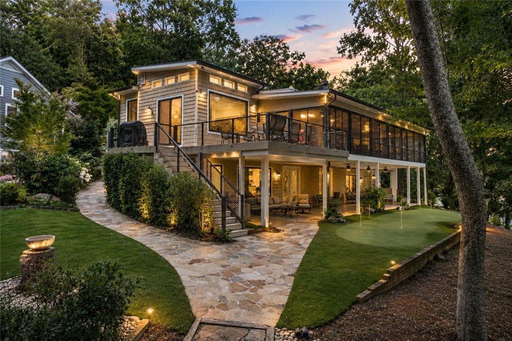 4 bedroom, 5 bathroom, 4,480 sq ft single family residence under contract at 1123 Chestatee Point, Dawsonville, GA 30534 — photo 2