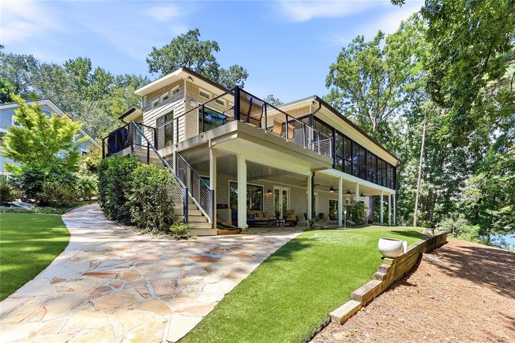 4 bedroom, 5 bathroom, 4,480 sq ft single family residence under contract at 1123 Chestatee Point, Dawsonville, GA 30534 — photo 3