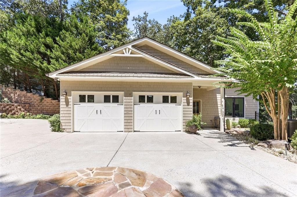 4 bedroom, 5 bathroom, 4,480 sq ft single family residence under contract at 1123 Chestatee Point, Dawsonville, GA 30534 — photo 6