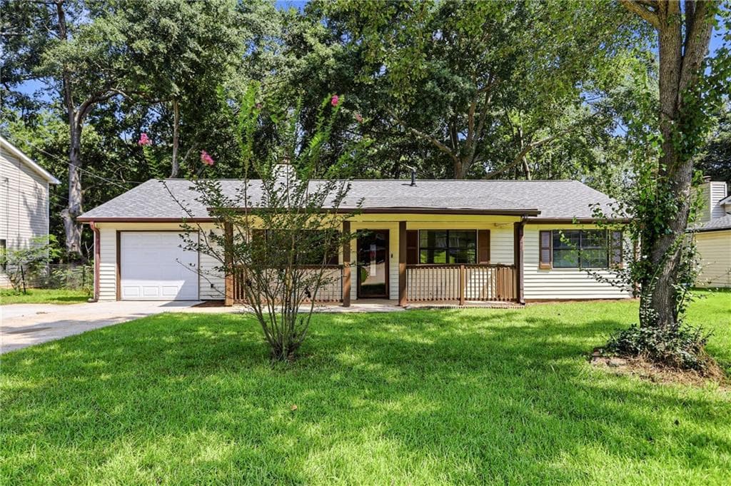 3 bedroom, 2 bathroom, 1,412 sq ft single family residence under contract at 3772 Charlotte Drive, Rex, GA 30273