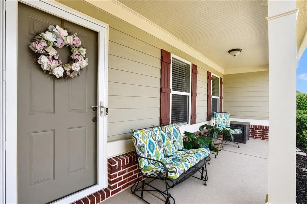 4 bedroom, 3 bathroom, 2,251 sq ft single family residence for sale at 1219 Oak Springs Way, Statham, GA 30666 — photo 3