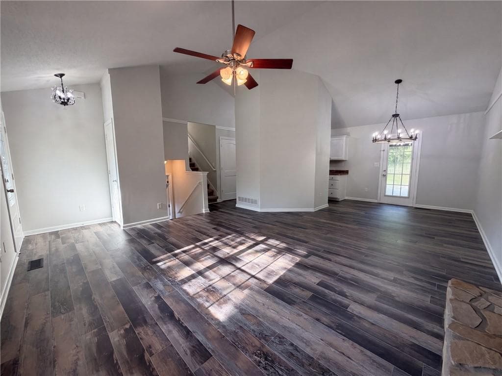 3 bedroom, 2 bathroom, 1,832 sq ft single family residence under contract at 233 Temple Terrace, Temple, GA 30179 — photo 3