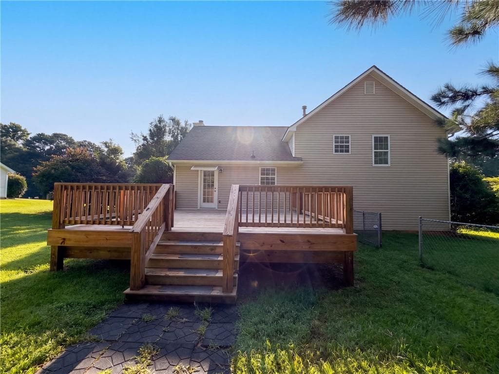 3 bedroom, 2 bathroom, 1,832 sq ft single family residence under contract at 233 Temple Terrace, Temple, GA 30179 — photo 5