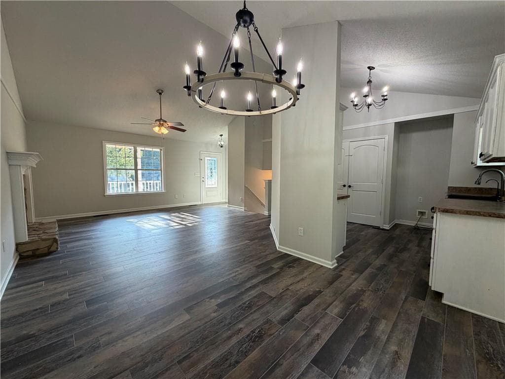 3 bedroom, 2 bathroom, 1,832 sq ft single family residence under contract at 233 Temple Terrace, Temple, GA 30179 — photo 6