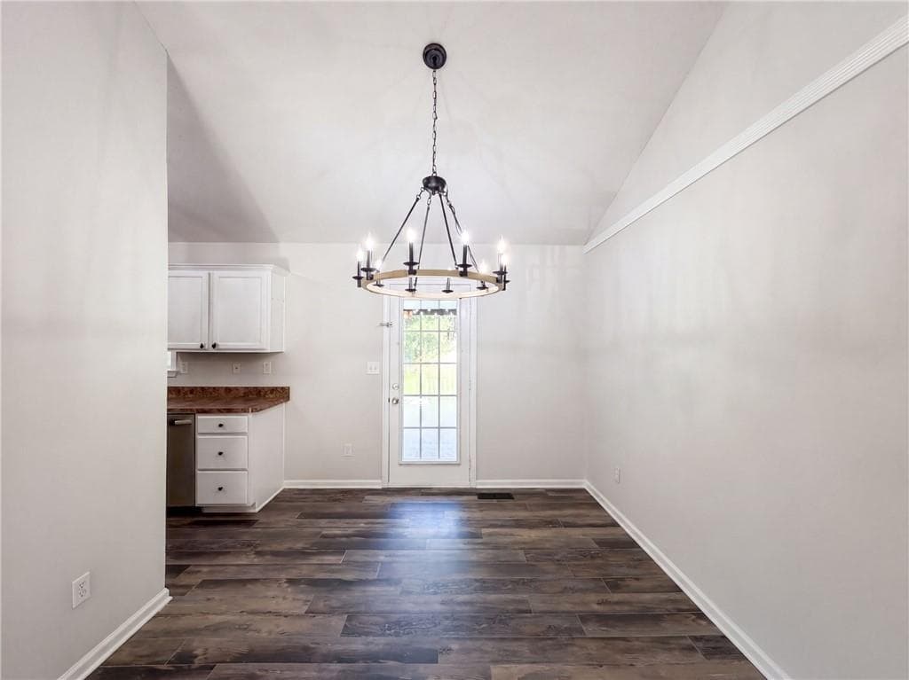 3 bedroom, 2 bathroom, 1,832 sq ft single family residence under contract at 233 Temple Terrace, Temple, GA 30179 — photo 8