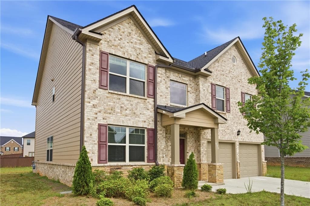 4 bedroom, 3 bathroom, 2,586 sq ft single family residence for sale at 659 Azalea Bloom Drive, Loganville, GA 30052 — photo 3