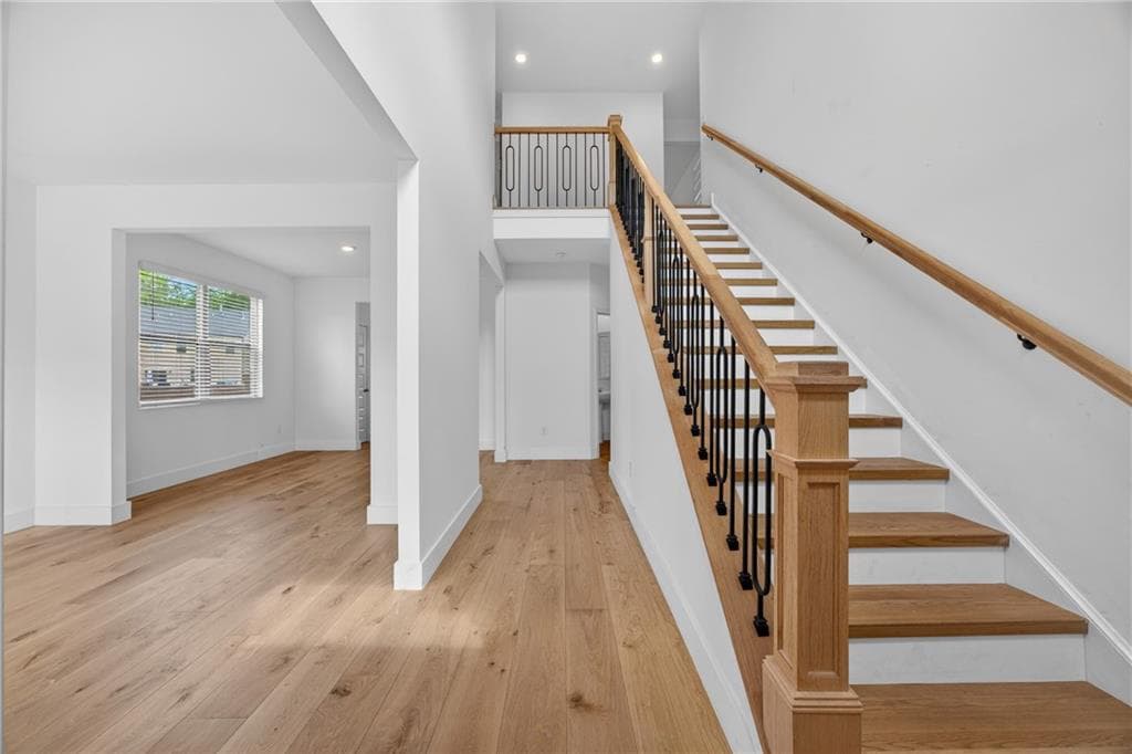 4 bedroom, 3 bathroom, 2,586 sq ft single family residence for sale at 659 Azalea Bloom Drive, Loganville, GA 30052 — photo 4