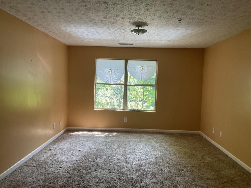 2 bedroom, 2 bathroom, 1,202 sq ft condominium for sale at 1203 Par Three Way, Lithonia, GA 30038 — photo 6