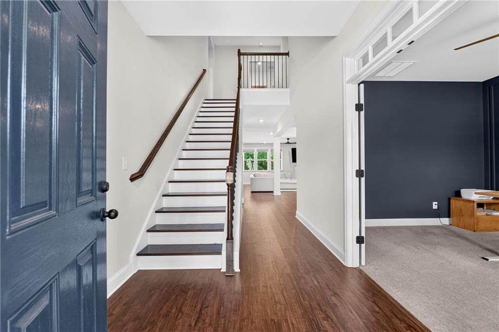 5 bedroom, 4 bathroom, 3,464 sq ft single family residence under contract at 7545 Easton View Court, Cumming, GA 30028 — photo 7