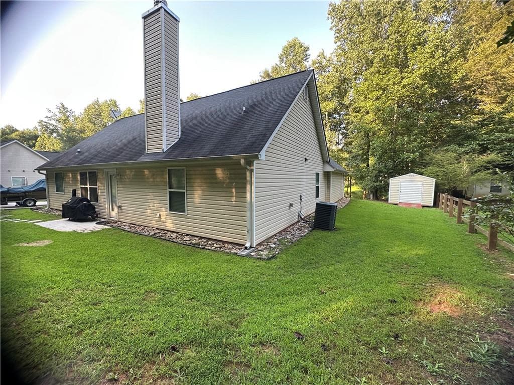 3 bedroom, 3 bathroom, 1,856 sq ft single family residence for sale at 257 CLEARWATER Drive, Monroe, GA 30655 — photo 5
