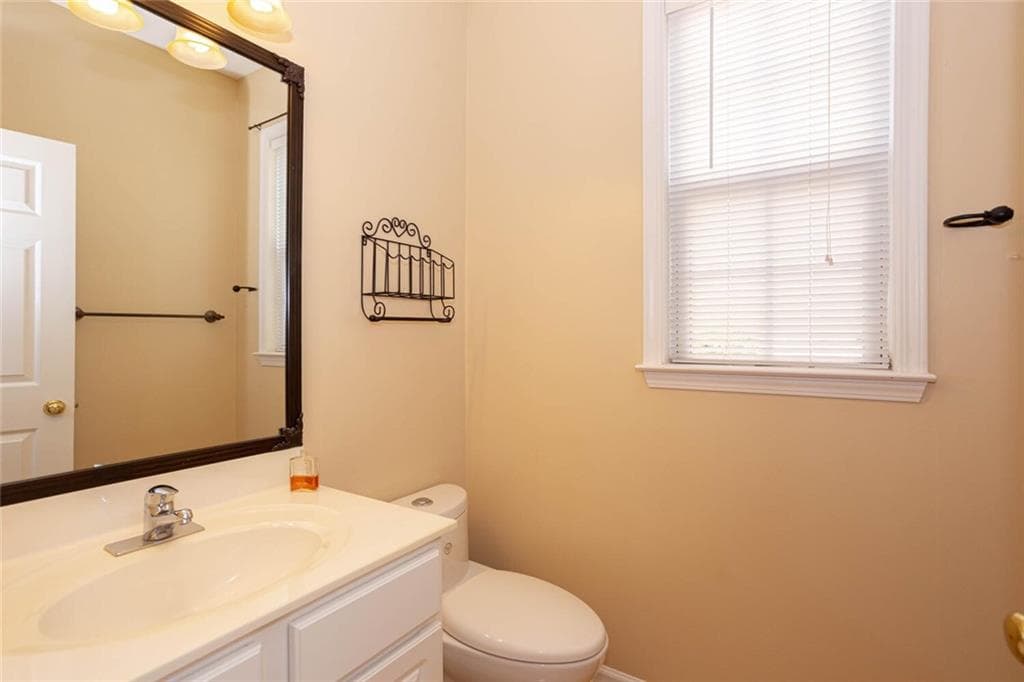 4 bedroom, 3 bathroom, 2,355 sq ft single family residence for rent at 3008 Donamire Avenue, Kennesaw, GA 30144 for $2,450 a month — photo 9