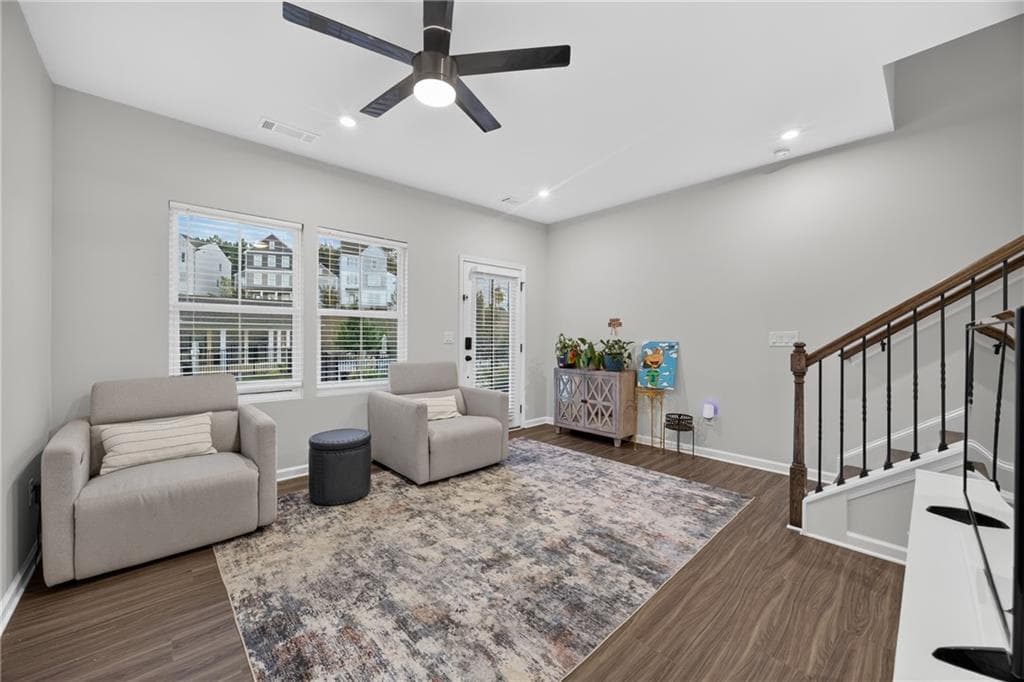 2 bedroom, 3 bathroom, 1,573 sq ft townhouse for sale at 2656 Brookview Lane, Atlanta, GA 30318 — photo 8
