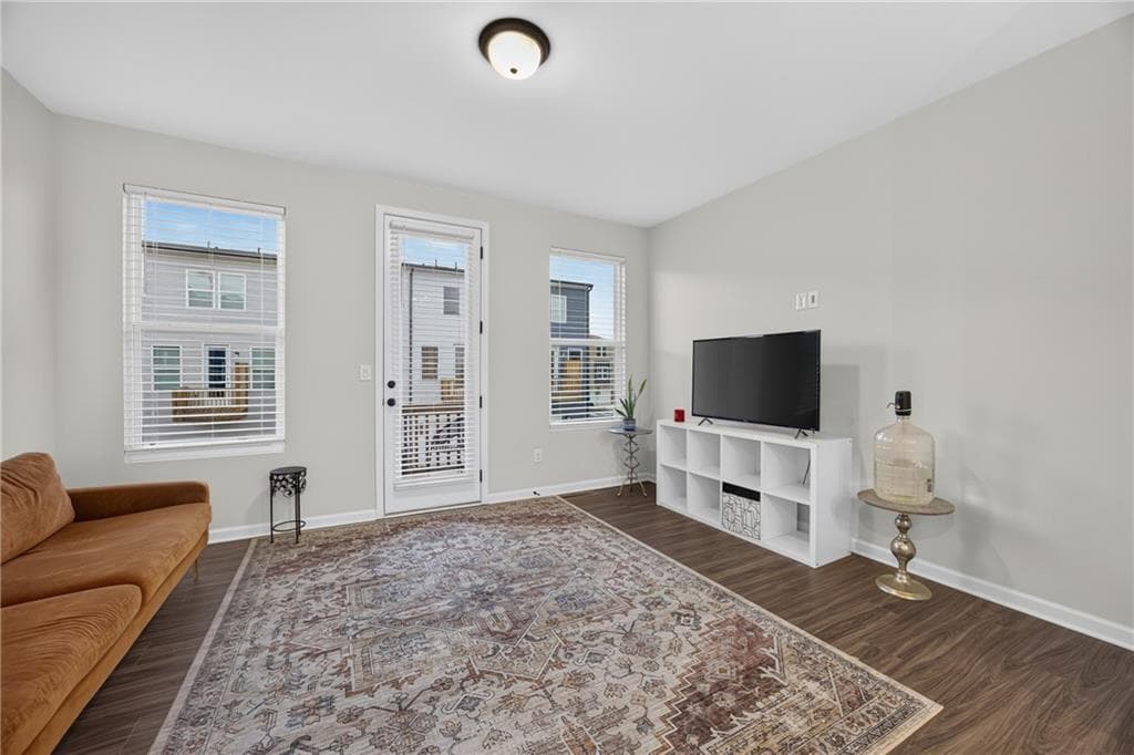 2 bedroom, 3 bathroom, 1,573 sq ft townhouse for sale at 2656 Brookview Lane, Atlanta, GA 30318 — photo 10