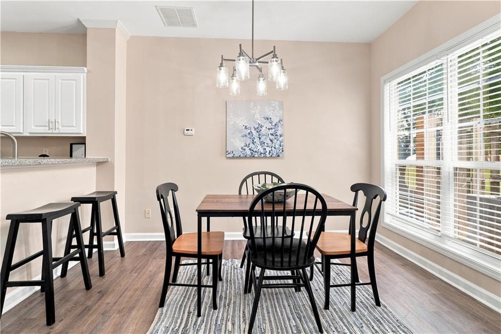 3 bedroom, 3 bathroom, 1,418 sq ft townhouse for sale at 7131 Biltmore Way, Lithonia, GA 30058 — photo 7