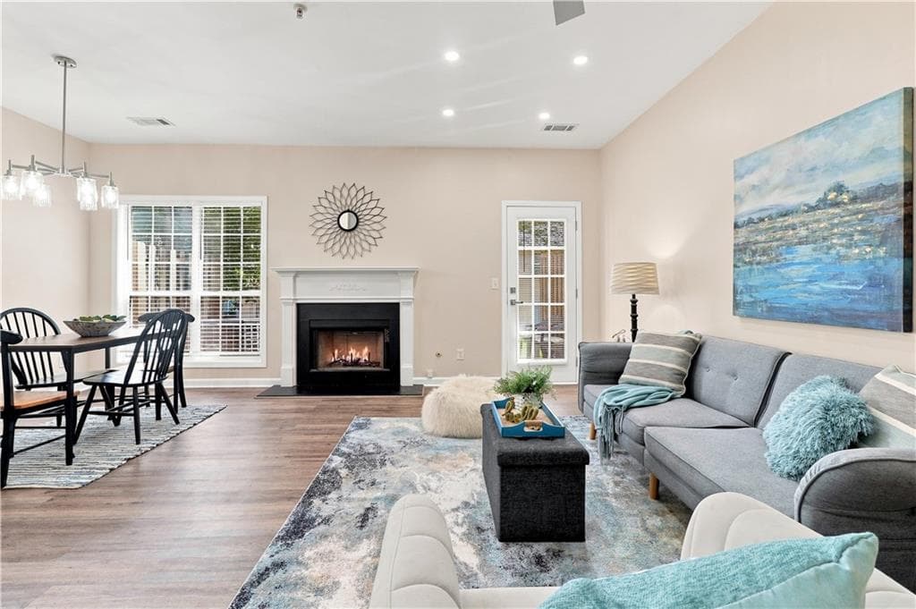 3 bedroom, 3 bathroom, 1,418 sq ft townhouse for sale at 7131 Biltmore Way, Lithonia, GA 30058 — photo 10