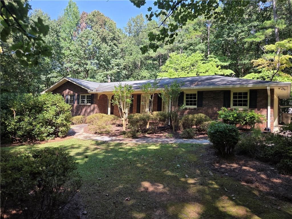 3 bedroom, 3 bathroom, 1,705 sq ft single family residence for sale at 65 Cook Lane, Stockbridge, GA 30281 — photo 2