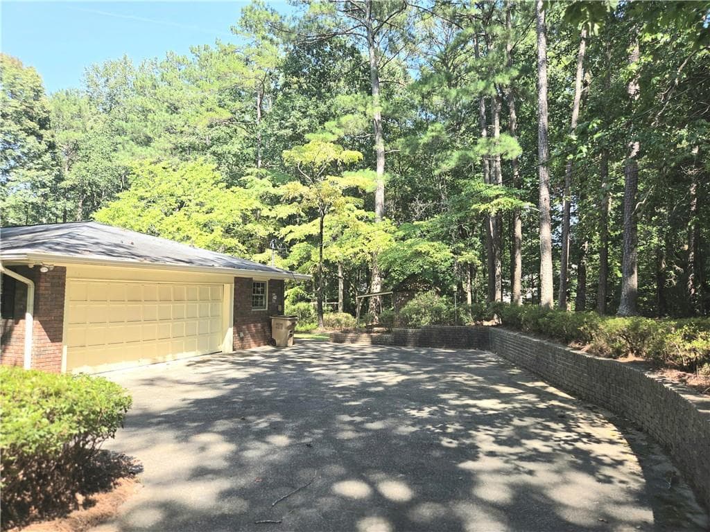 3 bedroom, 3 bathroom, 1,705 sq ft single family residence for sale at 65 Cook Lane, Stockbridge, GA 30281 — photo 6