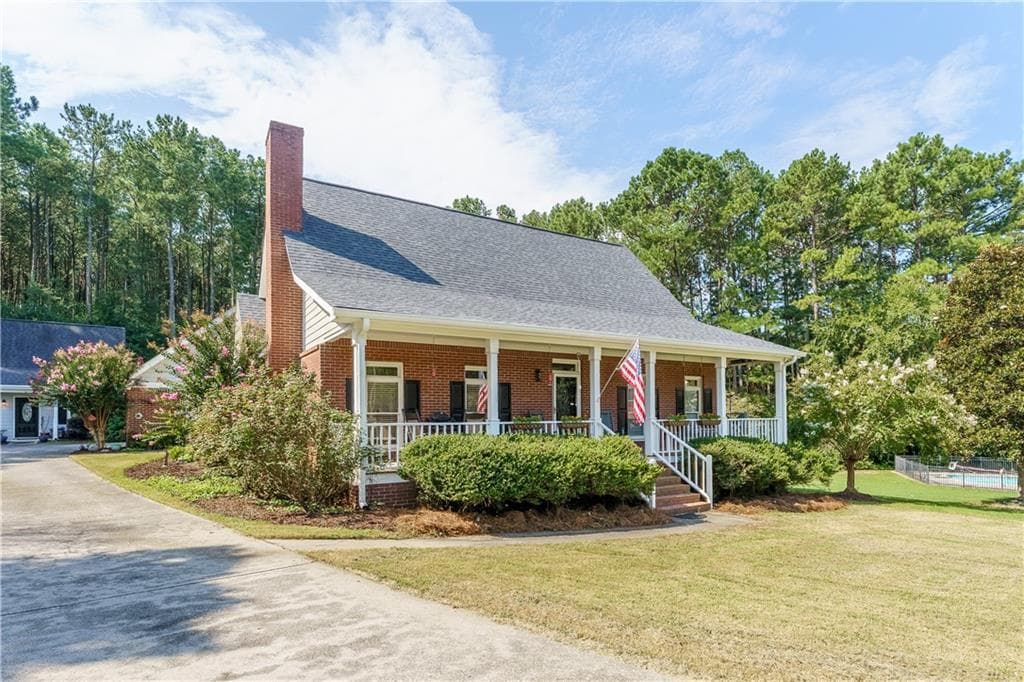 4 bedroom, 4 bathroom, 2,843 sq ft single family residence for sale at 5454 Mccullers Lane, Loganville, GA 30052