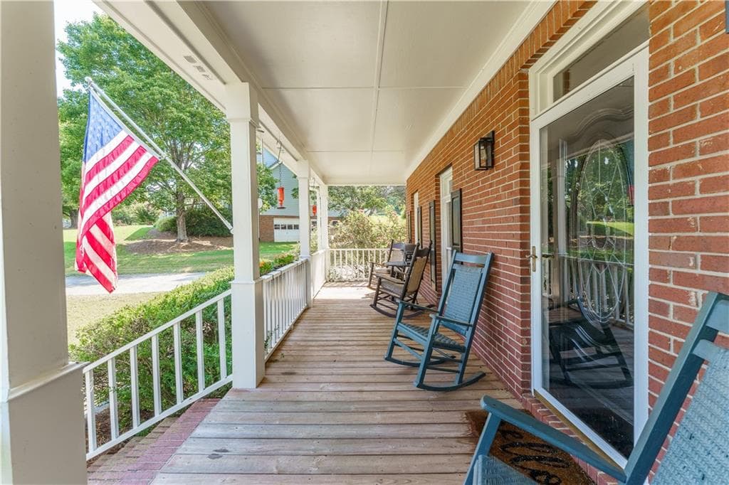 4 bedroom, 4 bathroom, 2,843 sq ft single family residence for sale at 5454 Mccullers Lane, Loganville, GA 30052 — photo 6