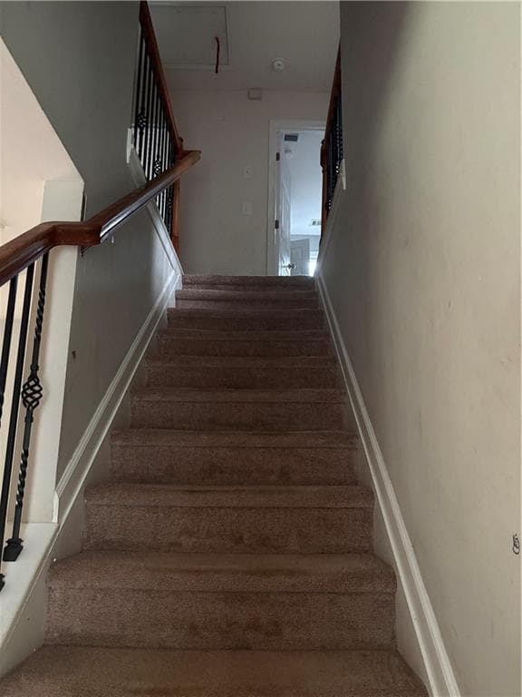 4 bedroom, 3 bathroom, 1,840 sq ft single family residence for sale at 3289 Wellington Walk, Atlanta, GA 30331 — photo 3