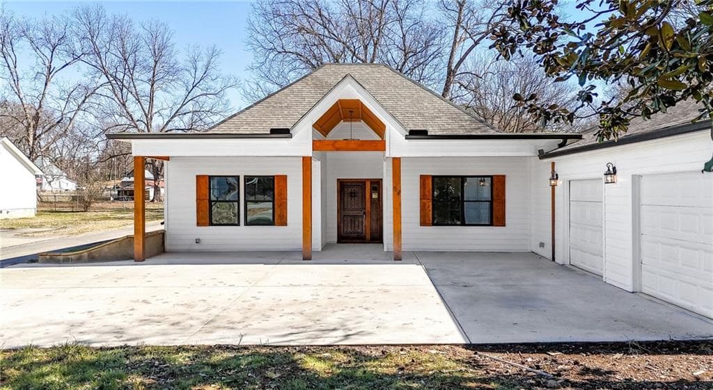 3 bedroom, 2 bathroom, 2,218 sq ft single family residence for sale at 244 Piedmont Avenue, Rockmart, GA 30153 — photo 2