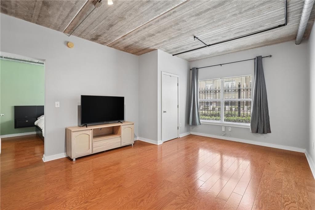 1 bedroom, 1 bathroom, 775 sq ft condominium for sale at 800 Peachtree Street 1105, Atlanta, GA 30308 — photo 10