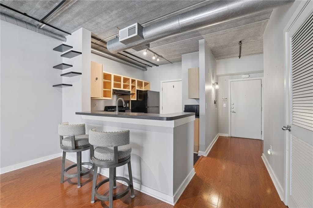 1 bedroom, 1 bathroom, 775 sq ft condominium for sale at 800 Peachtree Street 1105, Atlanta, GA 30308 — photo 3