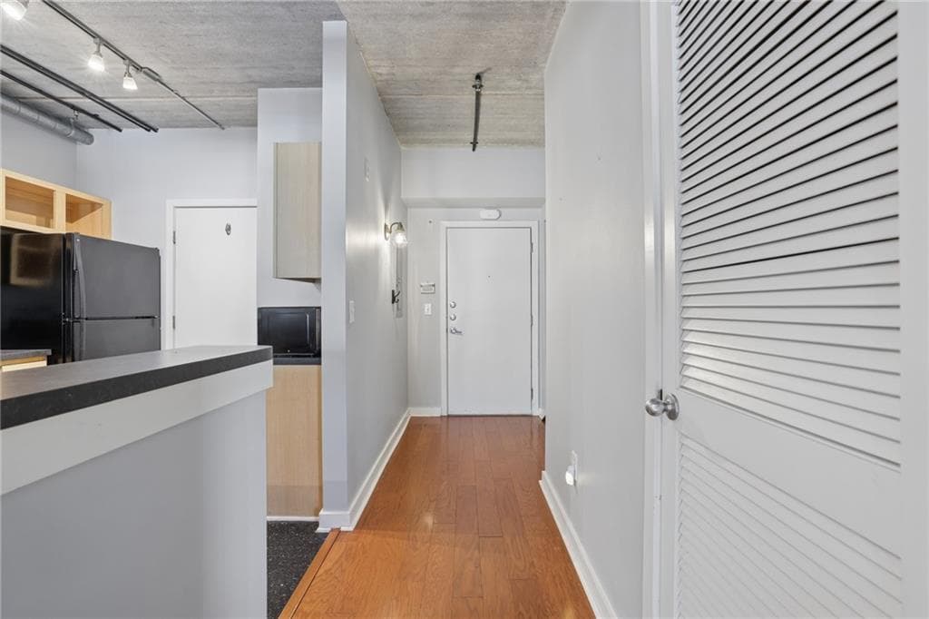 1 bedroom, 1 bathroom, 775 sq ft condominium for sale at 800 Peachtree Street 1105, Atlanta, GA 30308 — photo 5