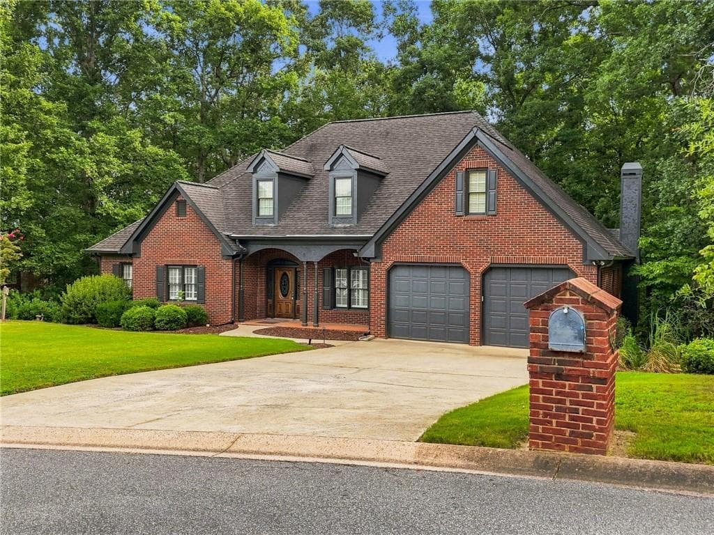 4 bedroom, 3 bathroom, 3,861 sq ft single family residence for sale at 6086 Governors Walk Drive, Canton, GA 30115 — photo 2