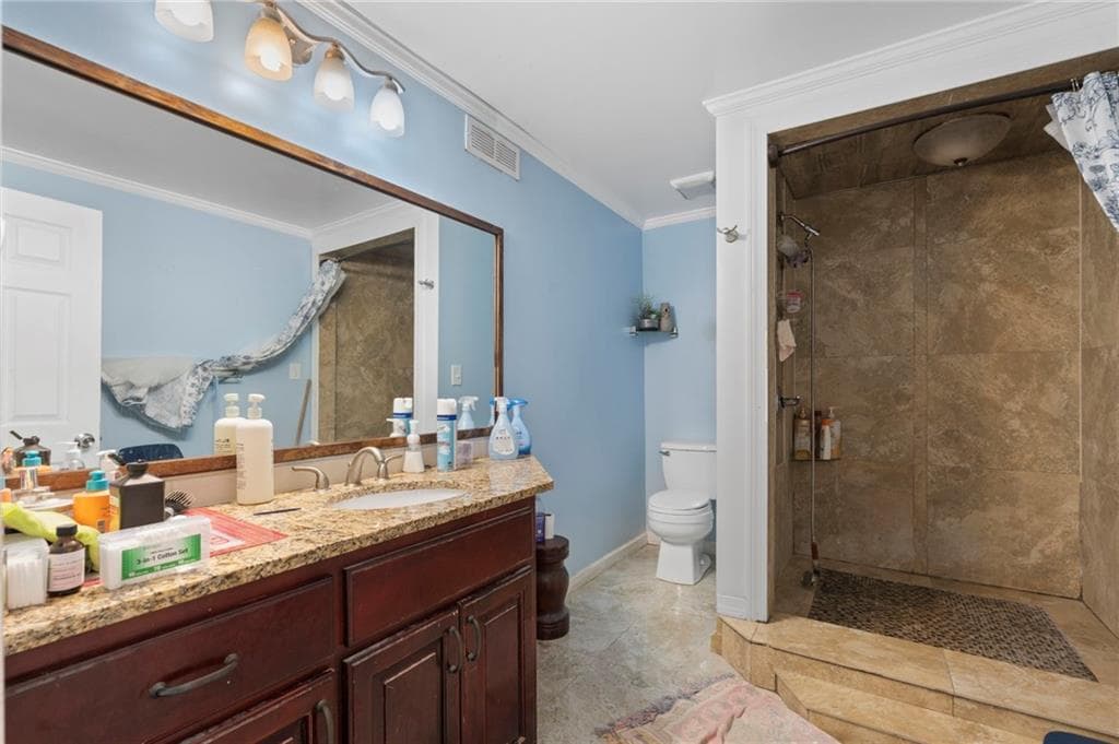 5 bedroom, 2 bathroom, 1,700 sq ft single family residence for sale at 6825 Maddox Road, Morrow, GA 30260 — photo 7