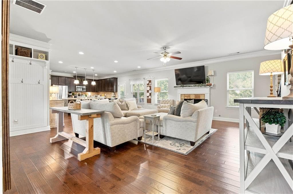4 bedroom, 3 bathroom, 2,894 sq ft single family residence for sale at 641 Jefferson Boulevard, Jefferson, GA 30549 — photo 7