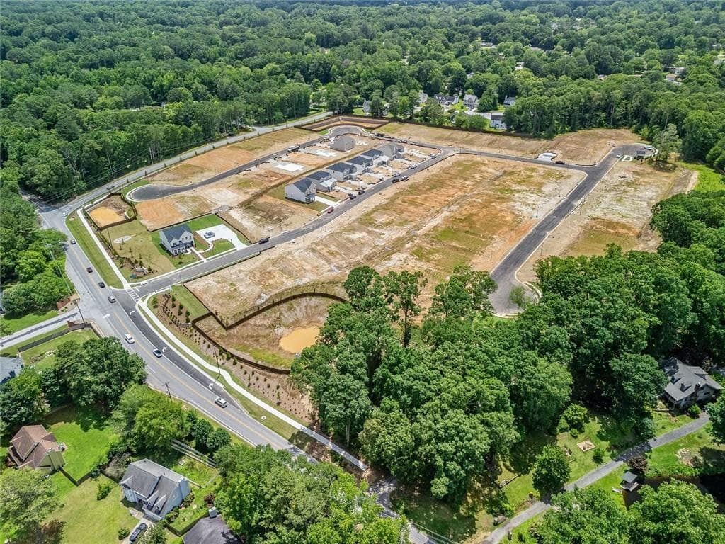 5 bedroom, 4 bathroom, 2,774 sq ft single family residence under contract at 1979 Brookhill Way, Snellville, GA 30078 — photo 8