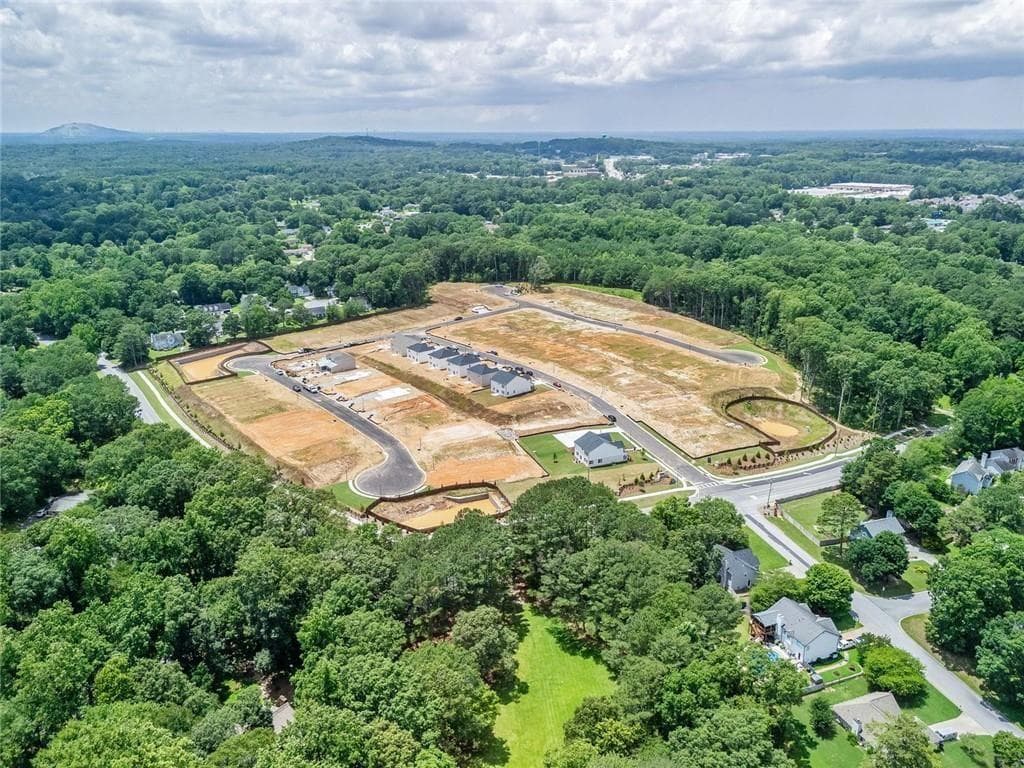 5 bedroom, 4 bathroom, 2,774 sq ft single family residence under contract at 1979 Brookhill Way, Snellville, GA 30078 — photo 9